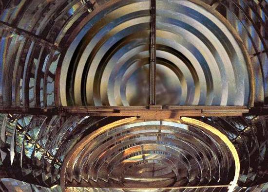 FRESNEL LENS