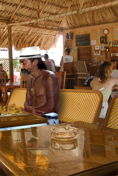 Chess in the Beach-Bar