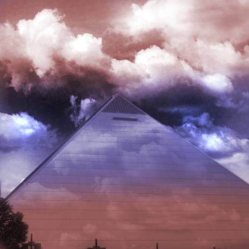 pyramidskies