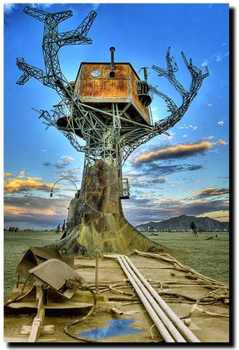 TREE HOUSE