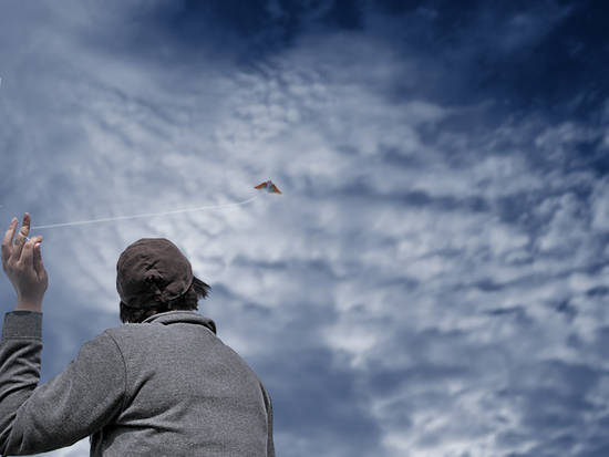 fly a kite