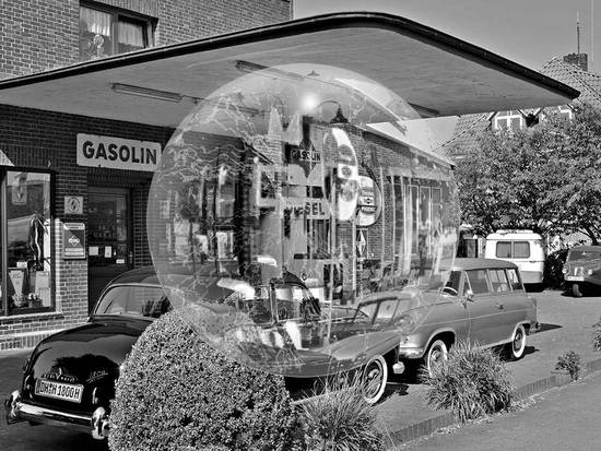 Time Bubble Monochrome