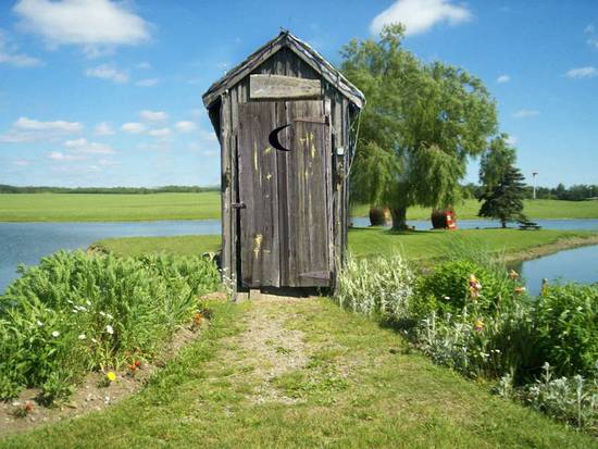 Luxury Veiw Outhouse