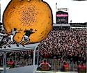 Giant Orange Concert